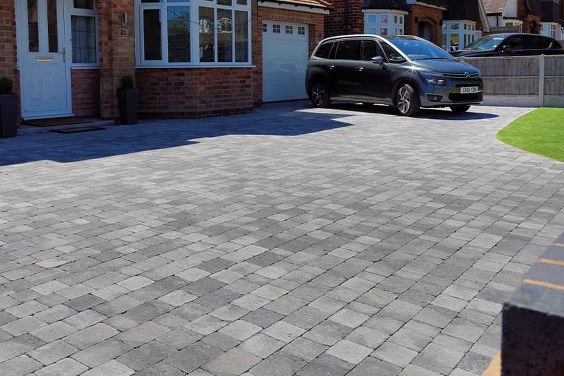 Pavesett Silver Block Paving